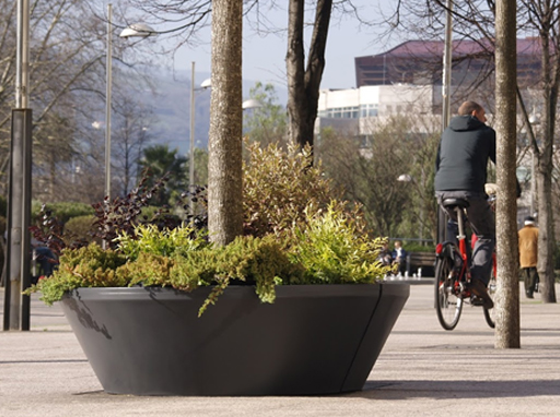 Jardinera Alcorques vivos y accesibles