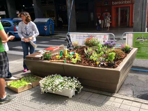 Parkingday: "Huerta por coche"