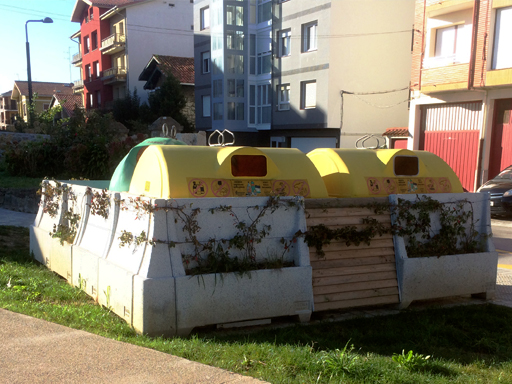 Recinto para contenedores de RSU en Lekeitio